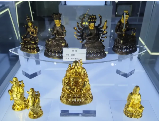 Applications of precision wax pattern printers in jewelry manufacturing. Applications of precision wax pattern printers in jewelry manufacturing.